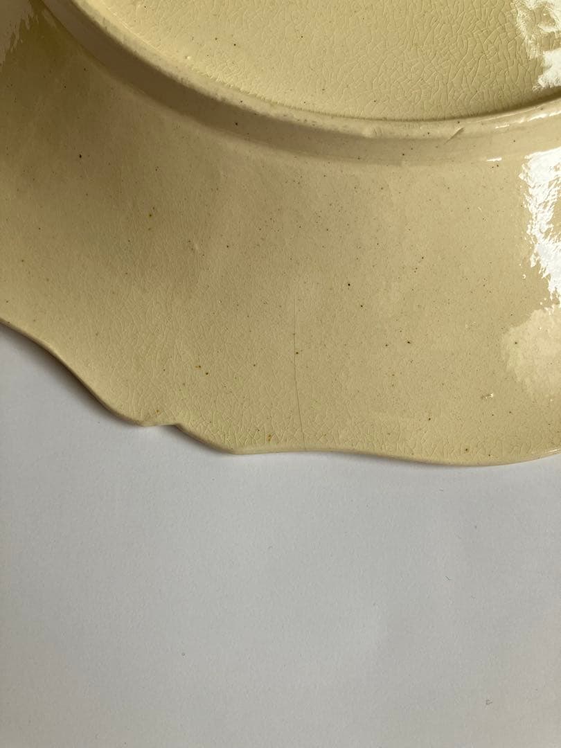 レア　19世紀初　花フォルムのレリーフ皿　イギリス　アンティーク　葡萄