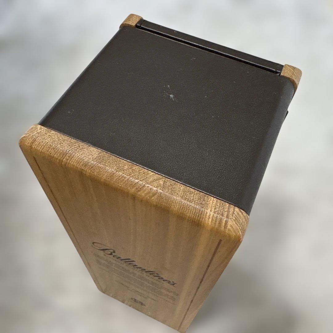 Ballantine's 30年 ブレンデッドスコッチウイスキー 木箱入り