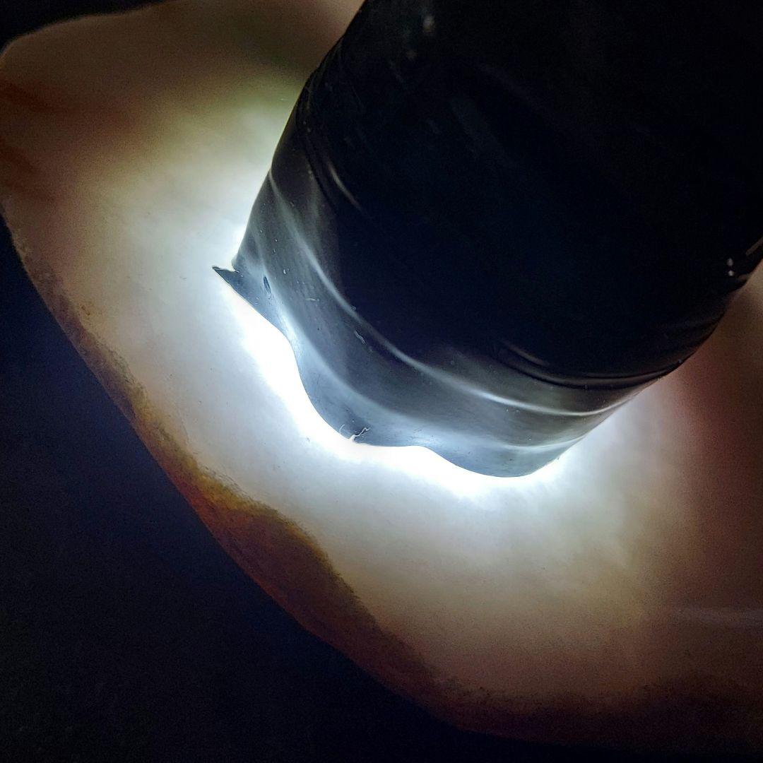 淡いピンクが綺麗で大きな JADEITE 本翡翠 原石 1面磨き 517