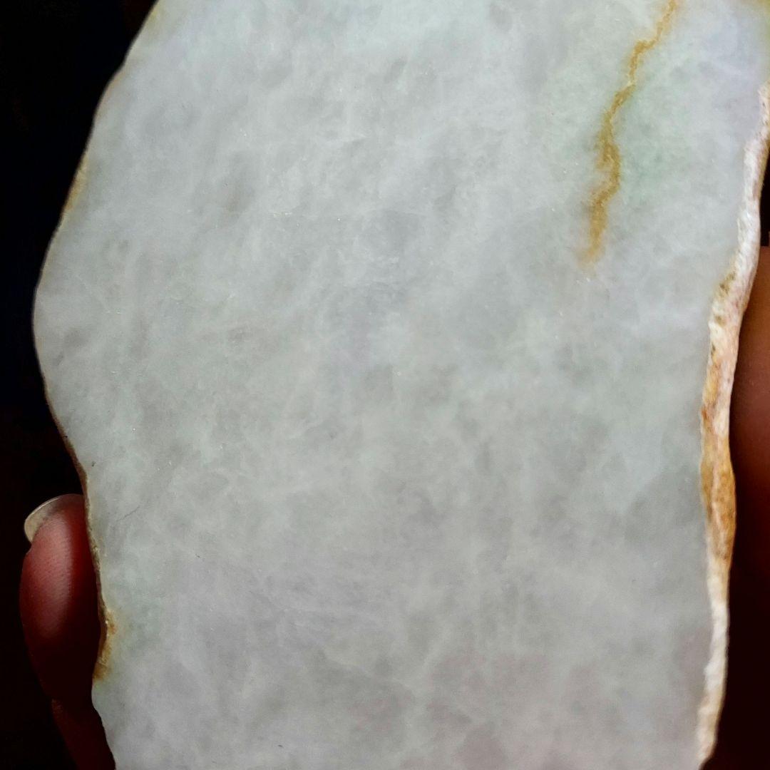 淡いピンクが綺麗で大きな JADEITE 本翡翠 原石 1面磨き 517