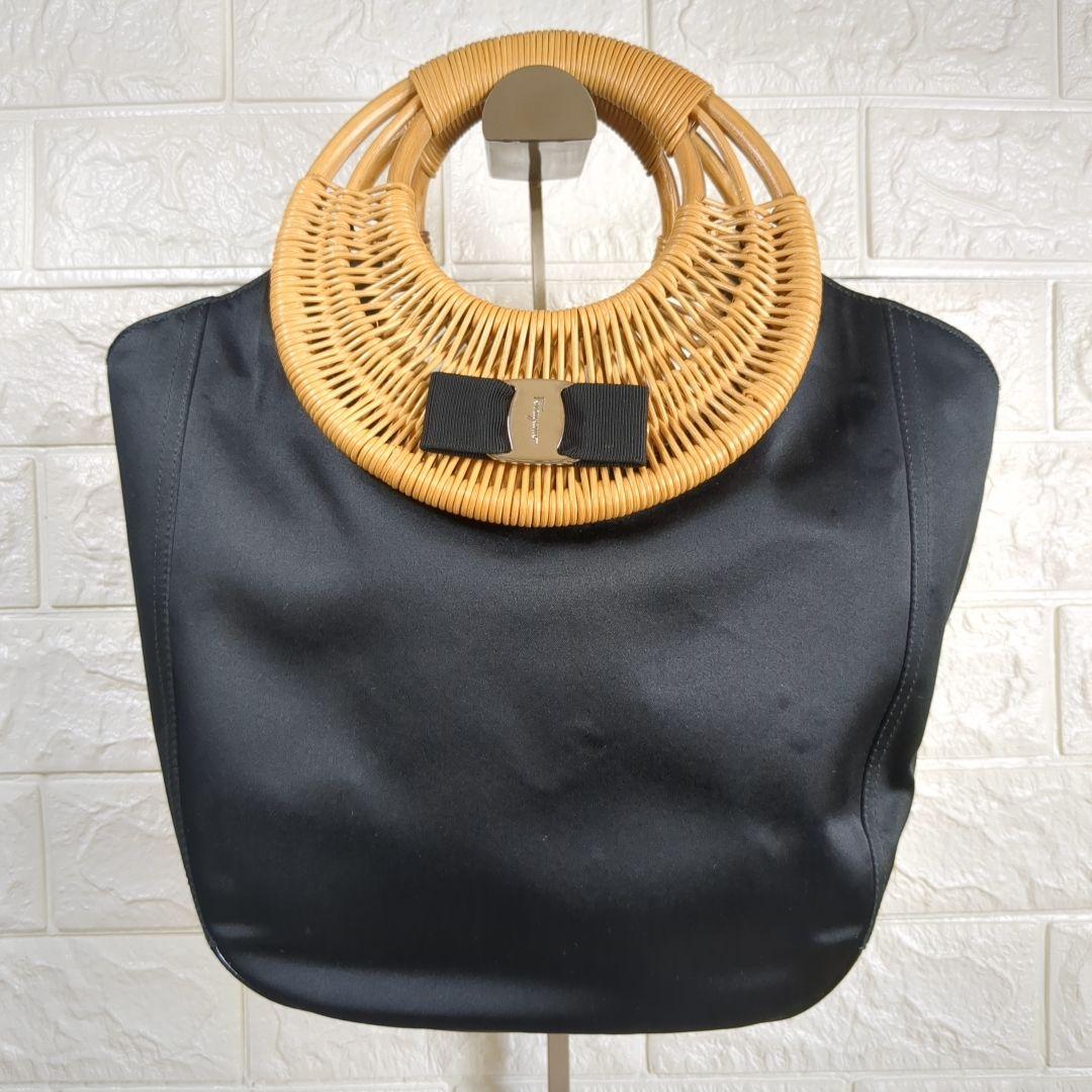 サルヴァトーレフェラガモ かごバッグ ハンドバッグ ヴァラリボン トートバッグ