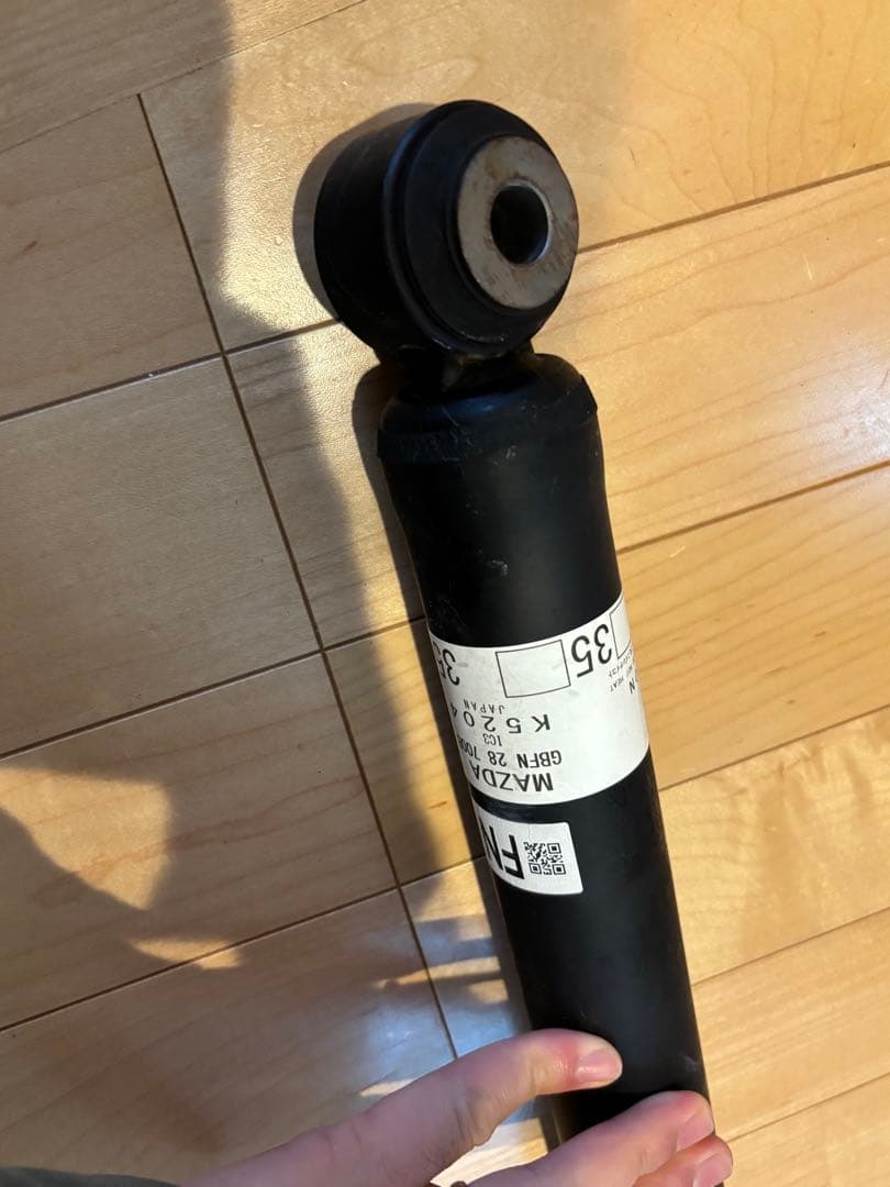 【美品】新車5000キロ外し mazda6 アテンザ gj 純正サスペンション