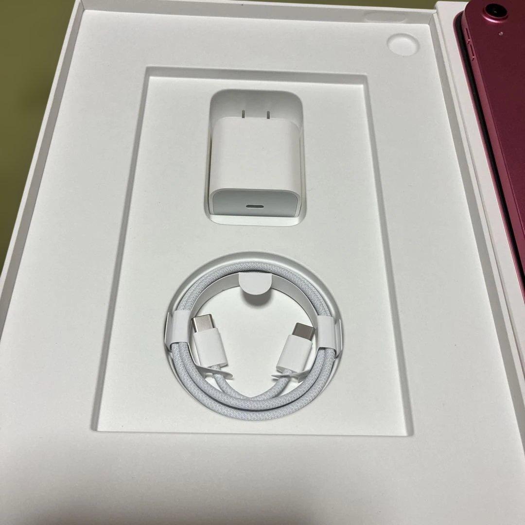 iPad (A16) WiFiモデル 128GB ピンク : 備品付き（箱なし）