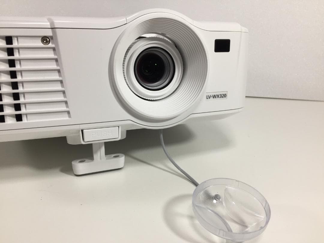 Canonプロジェクター・LV-WX320・使用時間【５h】・3200lm・②