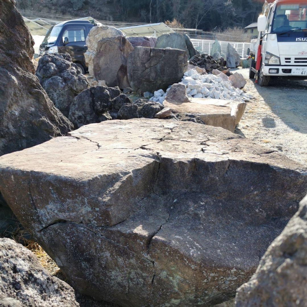 亀甲石　2トン　庭石　石　鑑賞石　庭　ガーデニング　置物　オブジェ　インテリア
