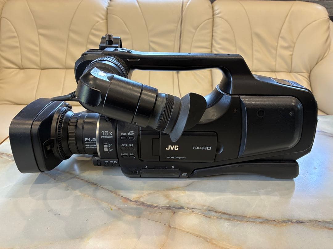 JVC ビデオカメラ JY-HM70 デマンド付