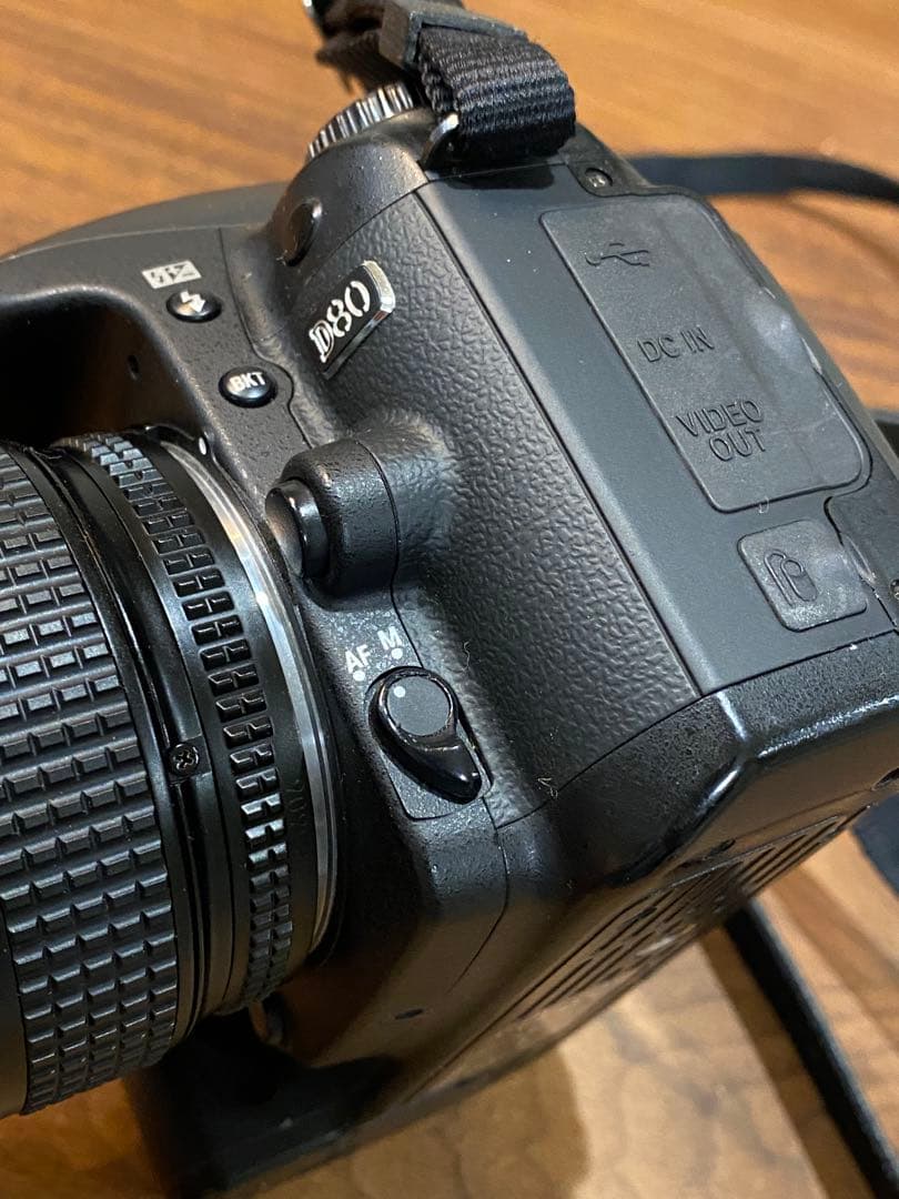 Nikon D80 CCDデジタル一眼レフ　ニッコール35-70レンズ付 動作品