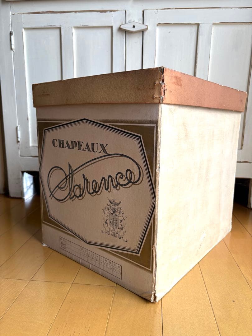 ♡ フランスアンティーク　ハットボックス　レアサイズ　レタリング　帽子ケース