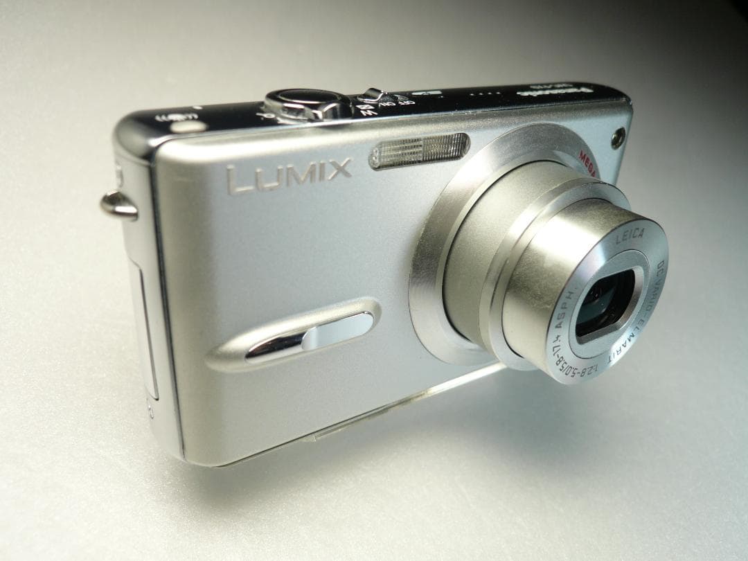LUMIX★DMC-FX9⭐️極美品⭕️箱入完品⭕️安心の実働品★シルバー