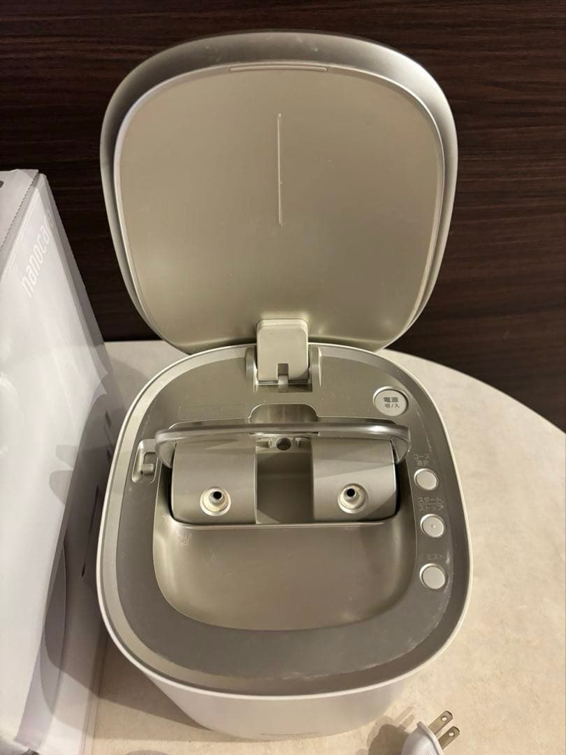 Panasonic スチーマー　ナノケア