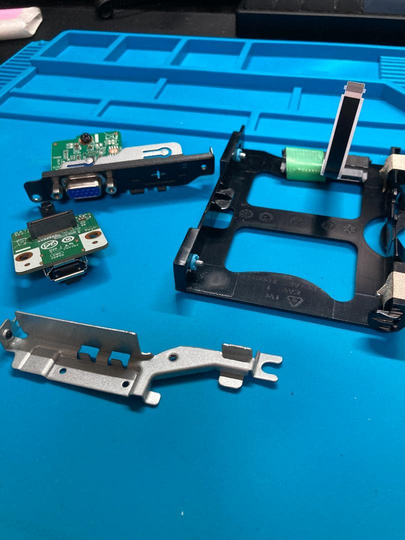 ミニPC Lenovo m920q i7-9700T RX6400