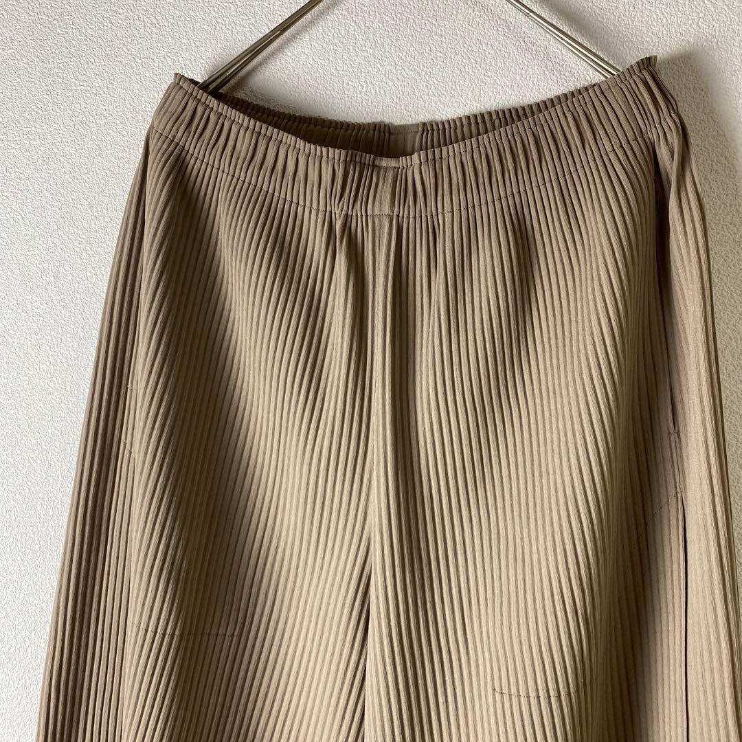 me by ISSEYMIYAKE イージーワイドパンツ ガウチョ プリーツ