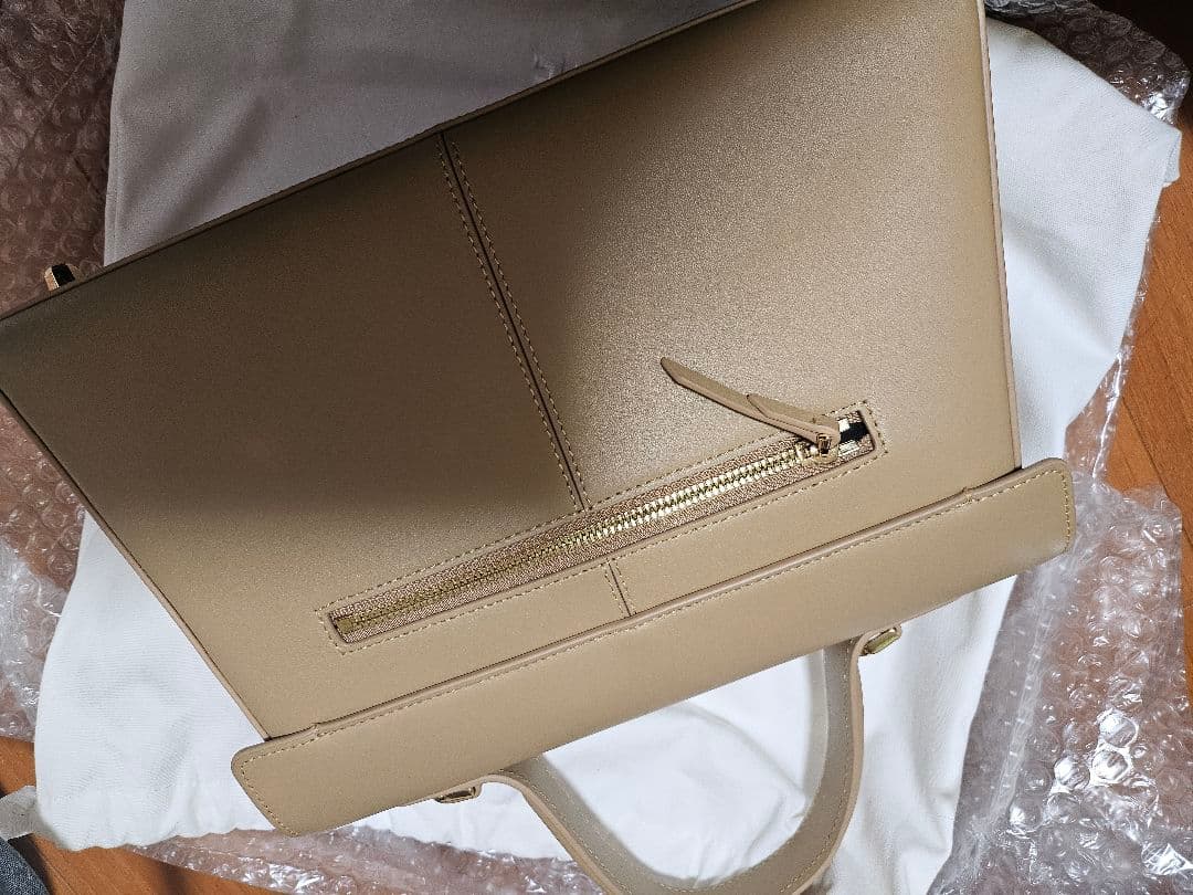 専用【正規品】cafune ベージュレザーハンドバッグ