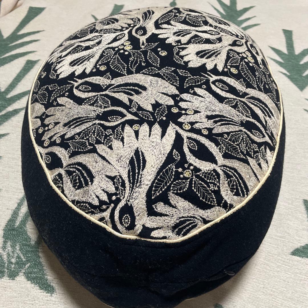 大幅値下げ　ミナペルホネン　エッグクッション　carnival ブラック