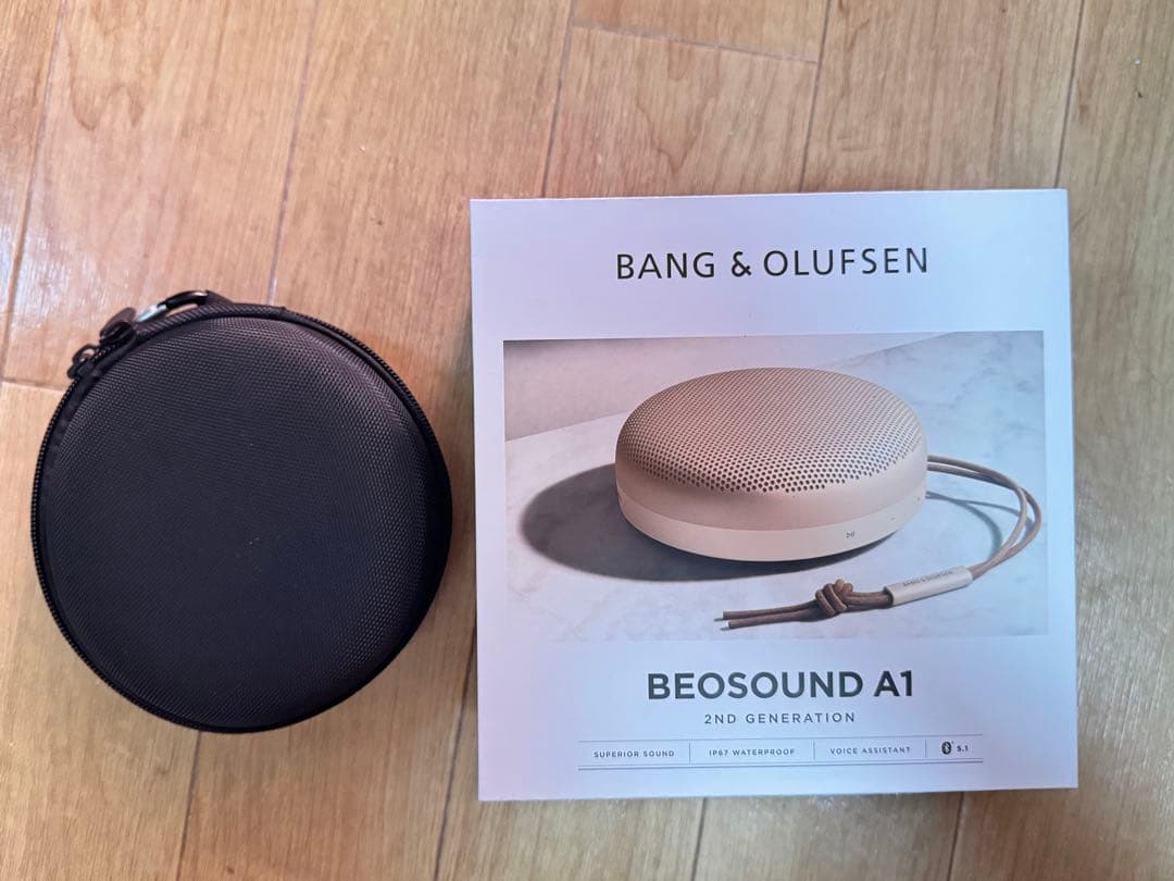 美品　Bang & Olufsen Beosound A1 2nd ゴールド色
