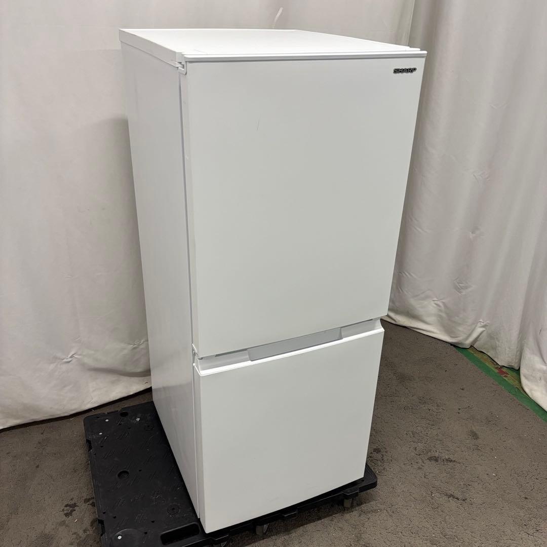 153❤️冷蔵庫　SHARP　一人暮らし　小型　両開き　綺麗　安い　中古　設置無料
