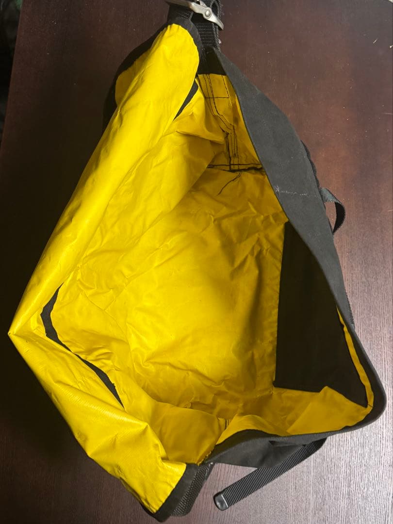 De Martini ブラック メッセンジャーバッグ