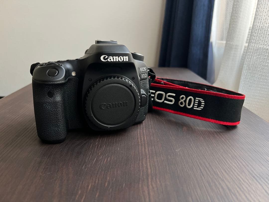 Canon EOS 80D デジタル一眼レフ 本体とバッテリーセット