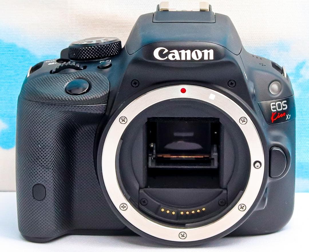 Canon kiss x7⭐️超小型一眼レフ⭐️スマホ転送♪⭐️初心者おススメ