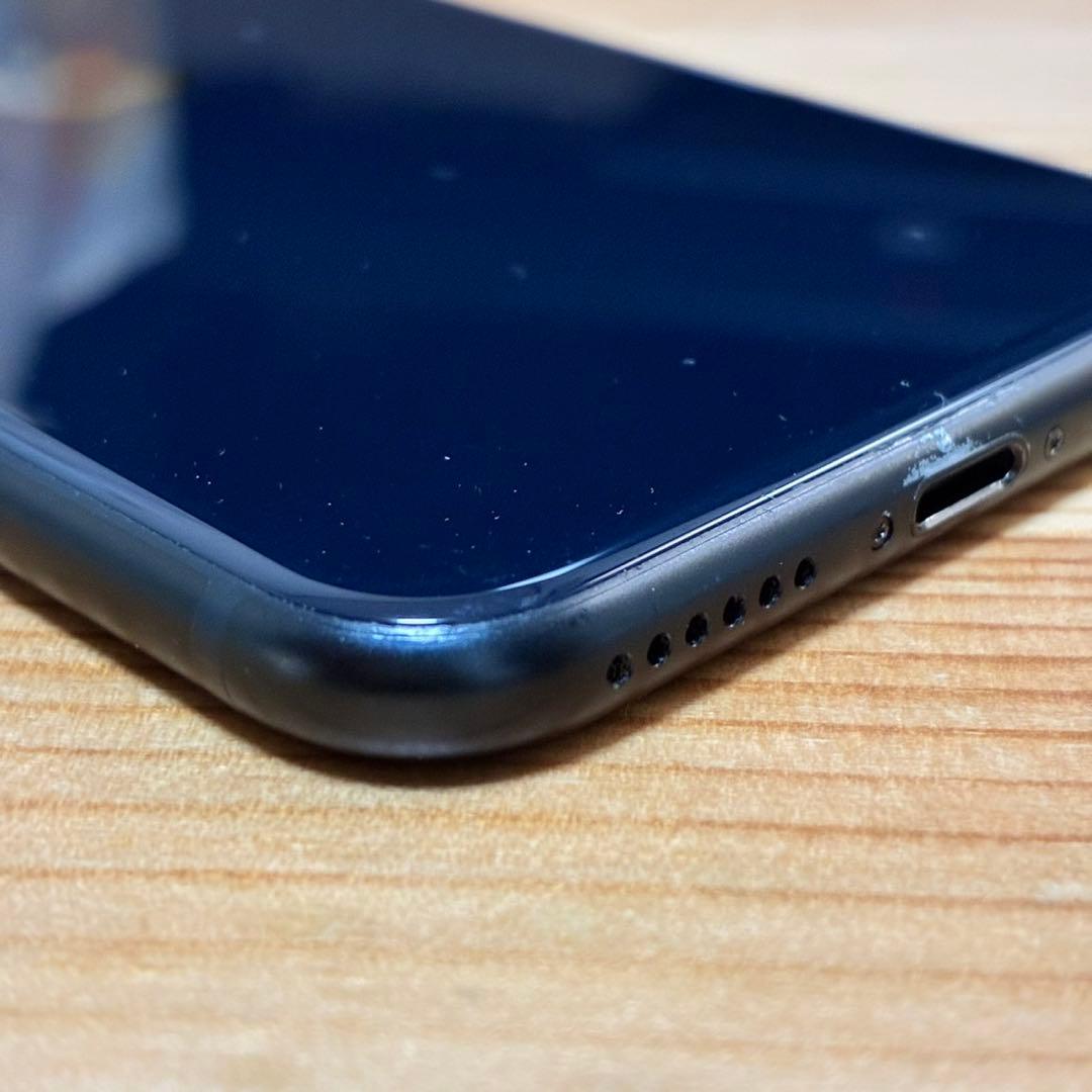 a*n様 バッテリー新品　iPhoneSE第3世代64GB SIMフリー　美品