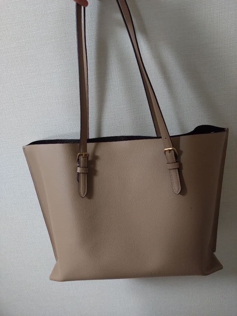 J*e様 COACH ベージュ トートバッグ