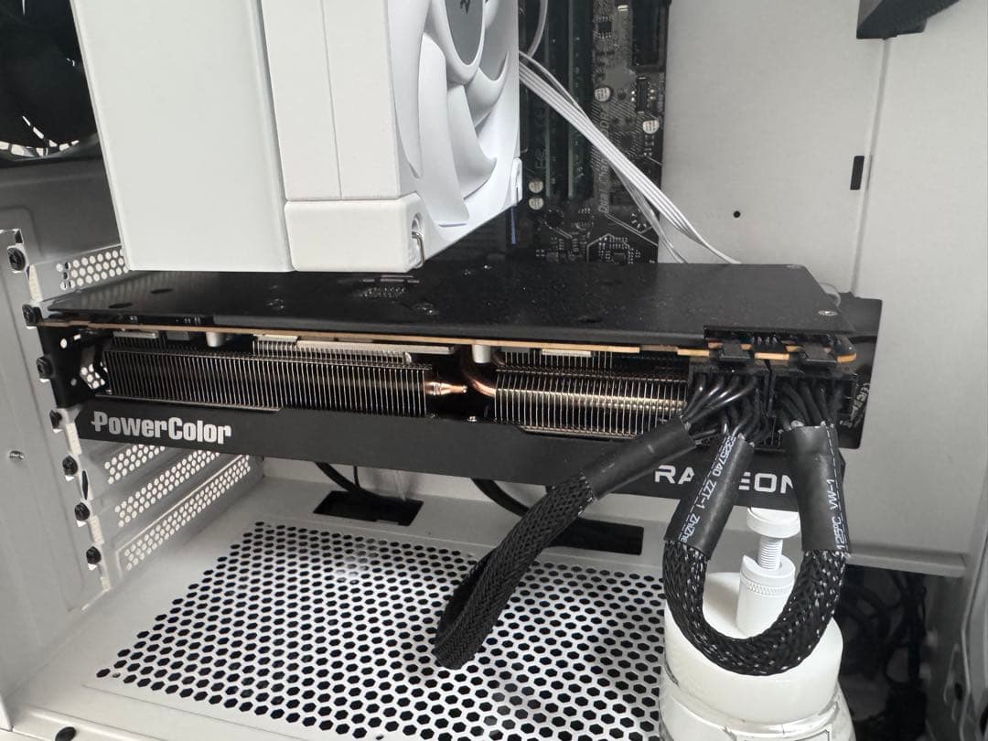 玄人志向 Radeon / RX7800XT 16GB