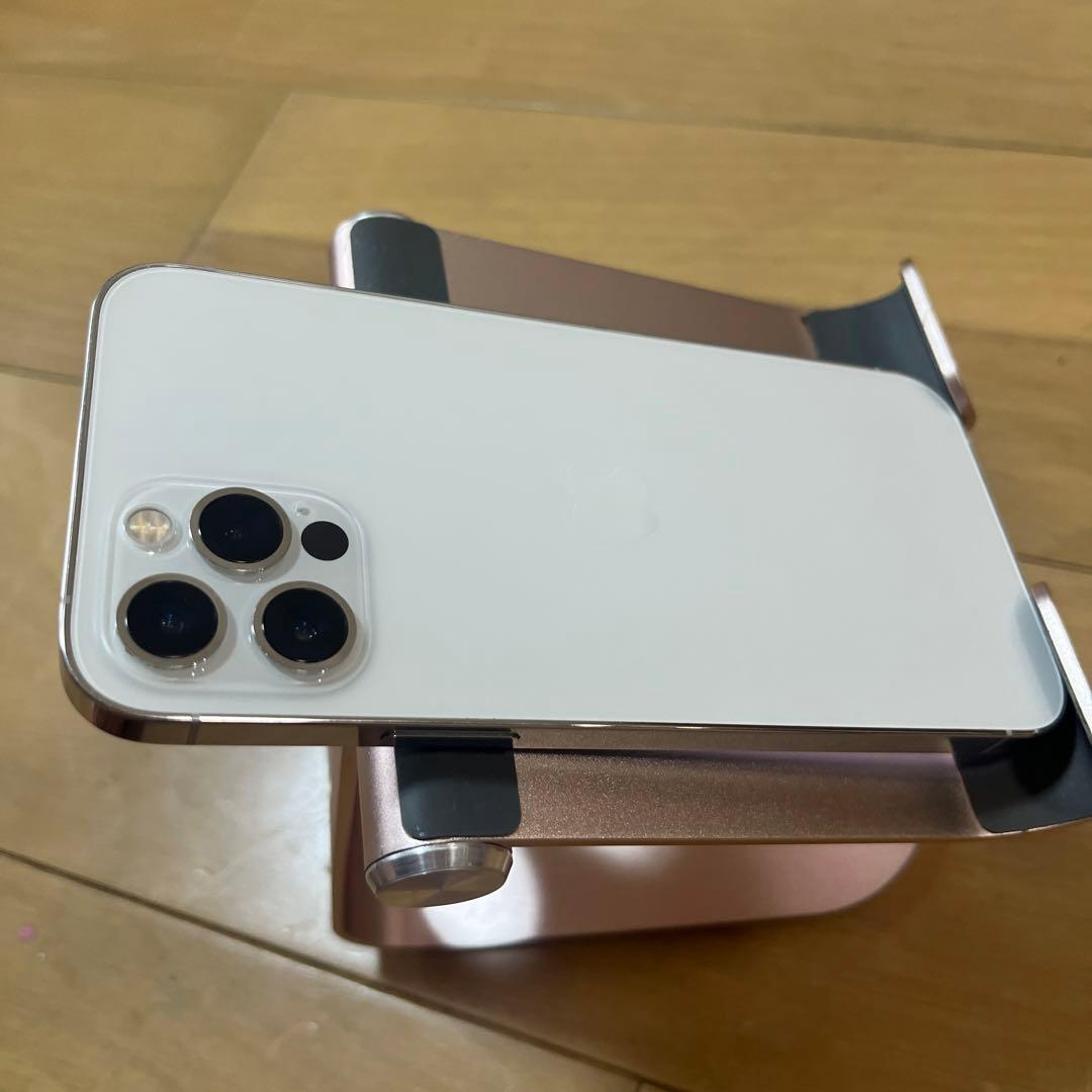 バッテリー新品100%！美品iPhone12pro シルバー256GB