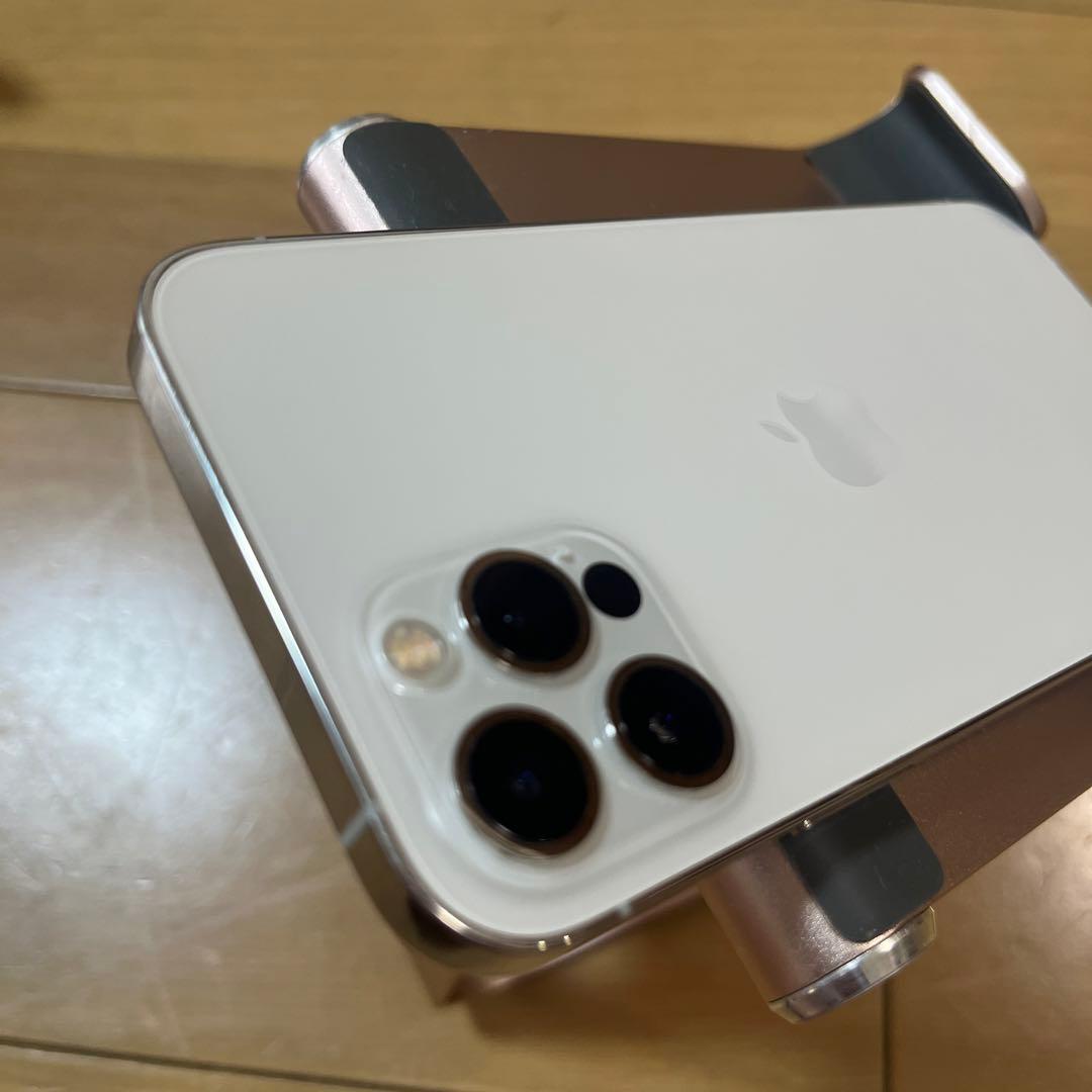 バッテリー新品100%！美品iPhone12pro シルバー256GB