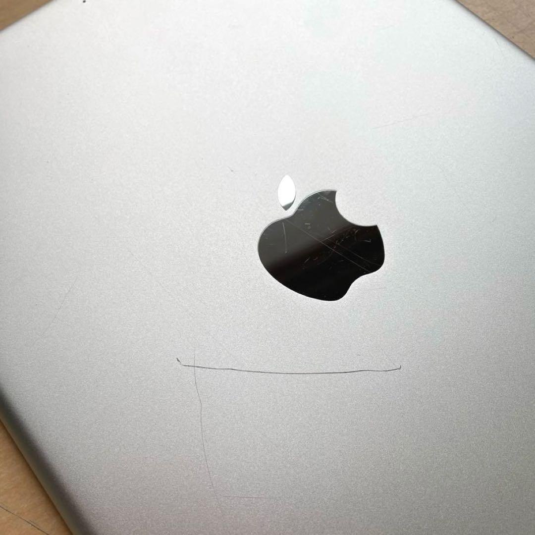 iPad 第6世代　A1893　Wi-Fiモデル　シルバー　32GB #E