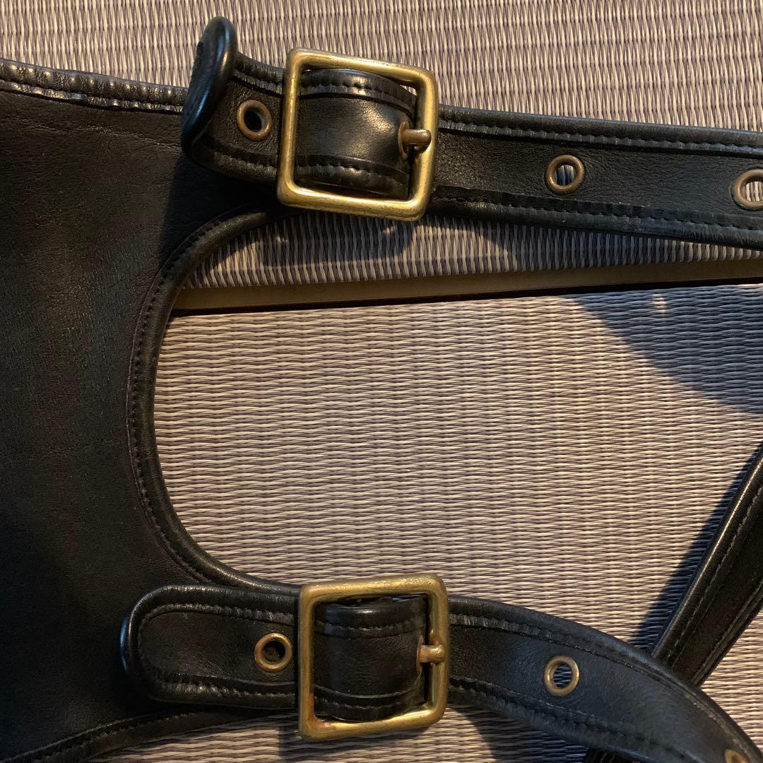 Old COACHブラックレザーショルダーバッグ