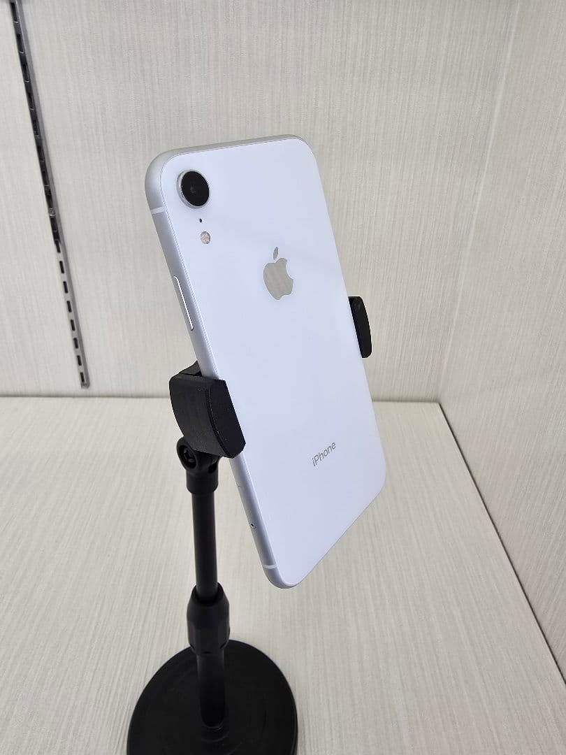 美品 iPhoneXR 64GB ホワイト