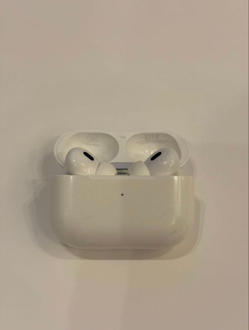 AirPods Pro 第2世代　MAISONdeSABRÉのケースつき
