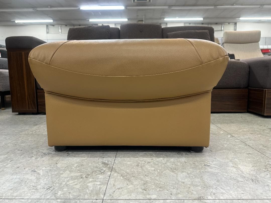 カリモク チターノ 3人掛けソファ 本革 オットマン付き ブラウン