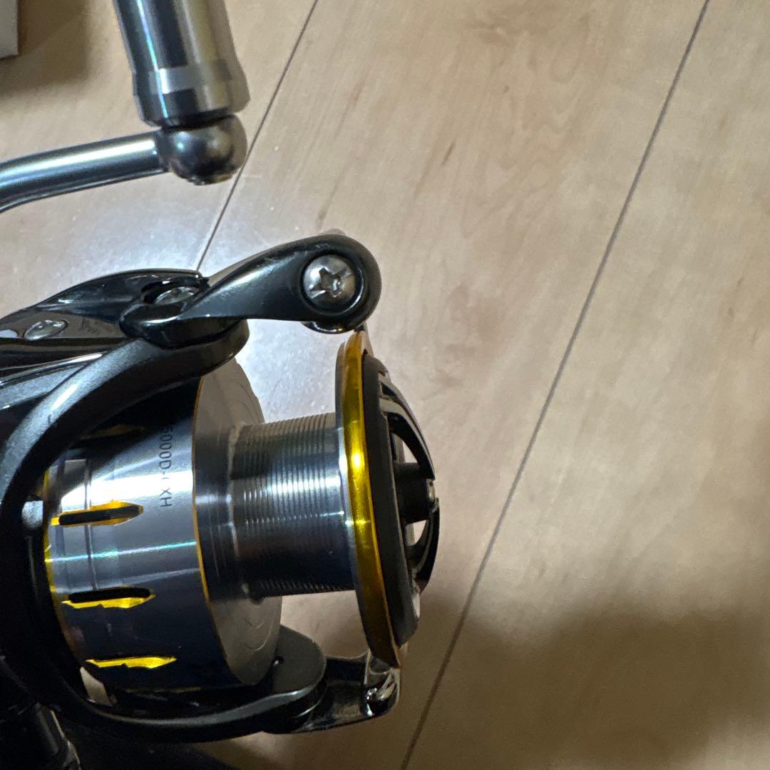 ダイワ 18ブラストLT5000D ドレスリールスタンド付　中古リール