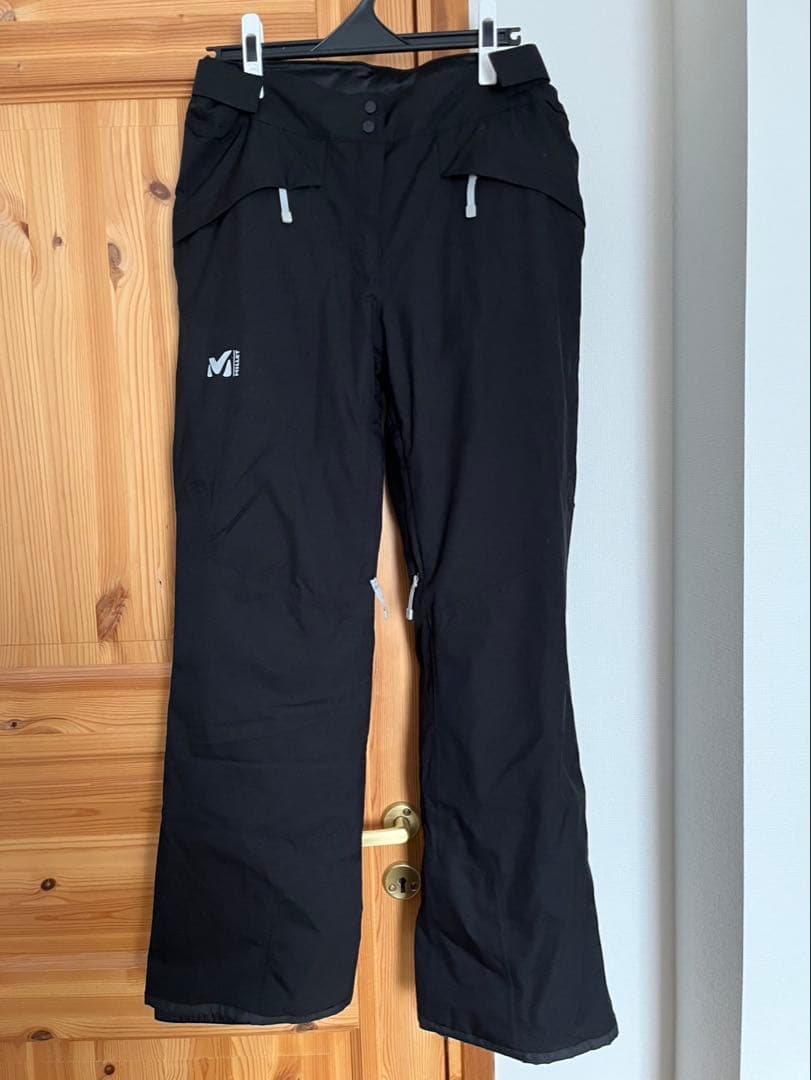 MILLET ミレー　スノーウェア上下セット　レディース