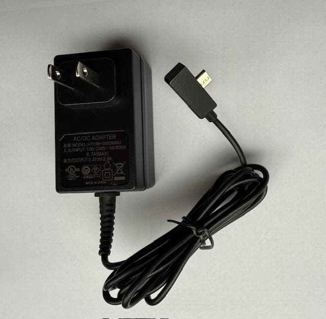 Microsoft Surface3 + 専用キーボード + ACアダプター