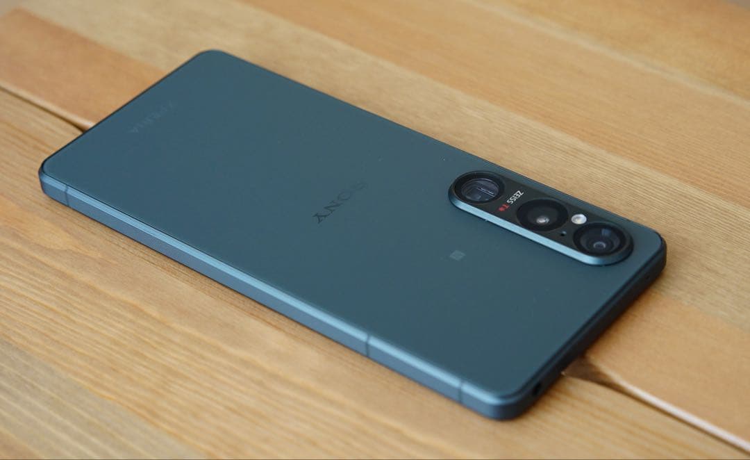 Xperia 1 vi simフリーモデル XQ-EC44 256GB カーキ