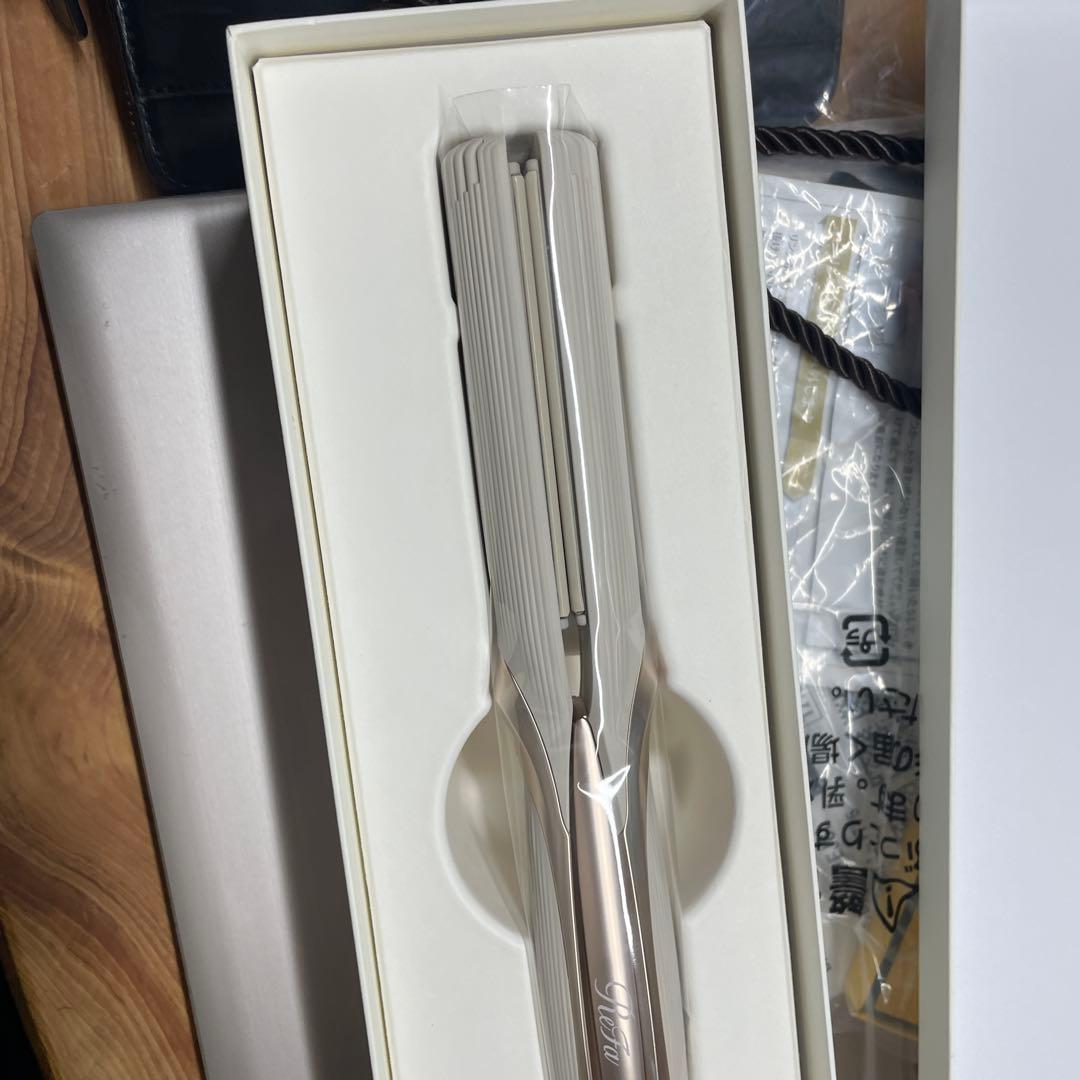 シルバー ストレートヘアアイロン