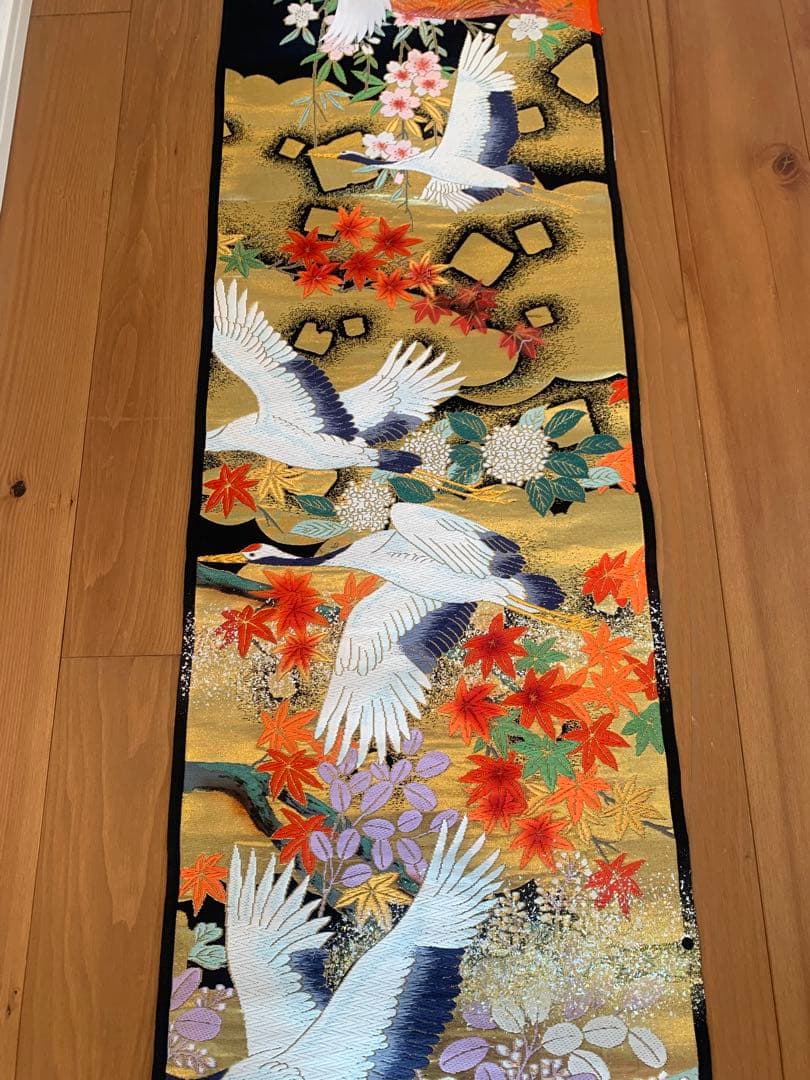 西陣織・豪華絢爛・婚礼打ち掛け衣装　切りばみ