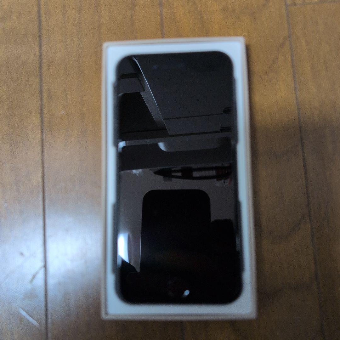 スマートフォン本体 iPhone SE3 64GB