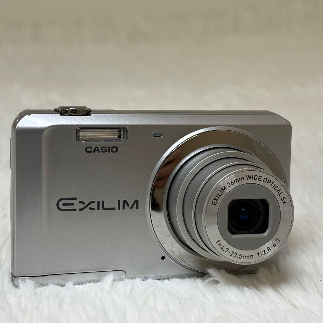 美品　CASIO カメラ　EX-ZS5 充電器　箱　シルバー　コンデジ　動作品