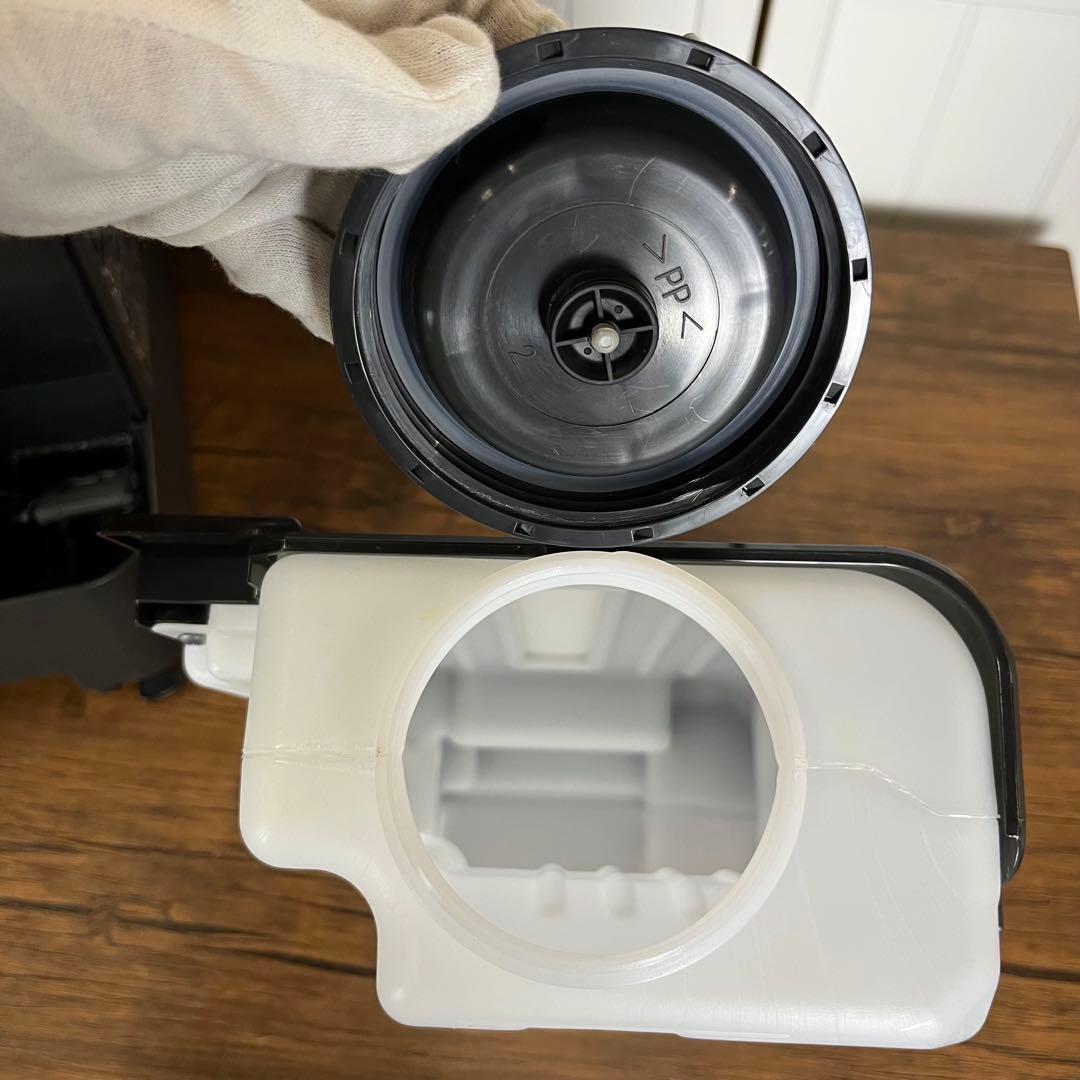 【匿名発送】Panasonic ナノイー 空気清浄機 ブラック　F-VXS90