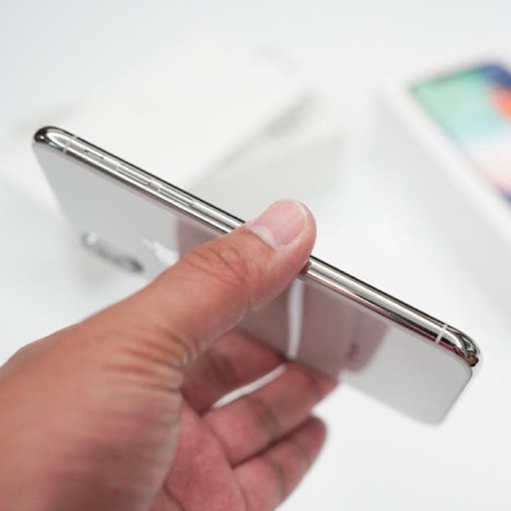 iPhone x 本体 256GB