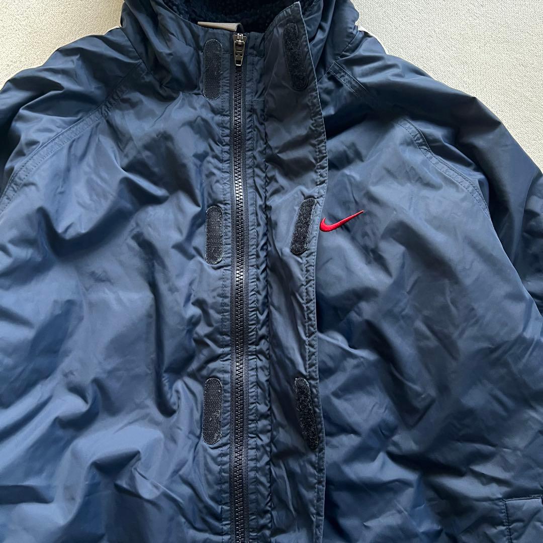 NIKE ナイキ 160㎝ ベンチコート 裏ボア 紺ネイビー 赤レッド 刺繍ロゴ