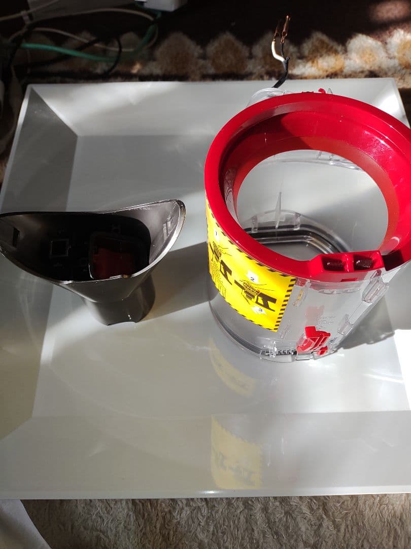 dyson v8 slim fluffy 中古清掃整備品