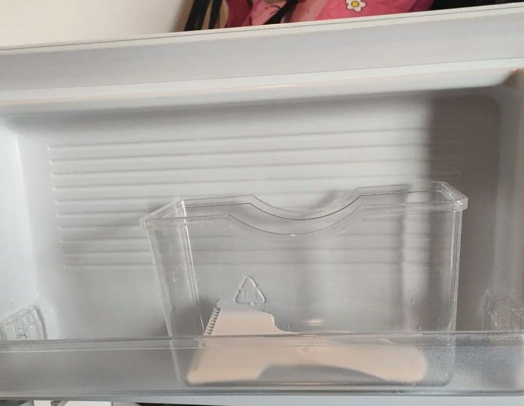 COMFEE'　冷凍　冷蔵庫　RCT90WH/E　2022年製　90L　送料無料