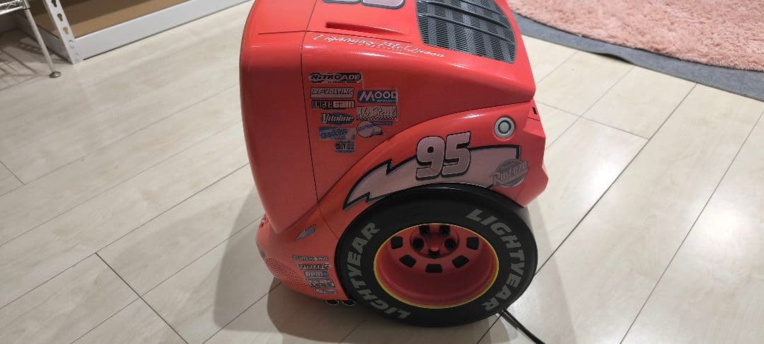 カーズ　ブラウン管型テレビ　DVDプレイヤー付き　動作未確認　インテリアとして！