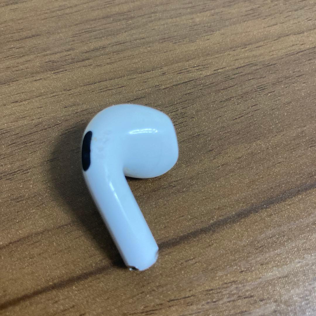 AirPods4本体 ホワイト