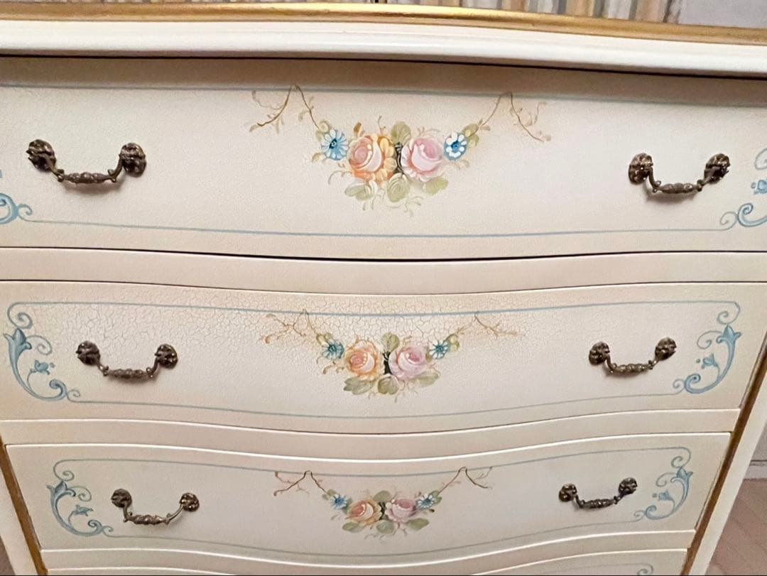 白家具ホワイトチェスト　ロココ調　シリック調