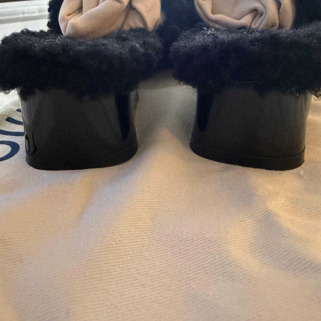 Louis Vuitton ファーサンダル ブラック・ホワイト　パセオライン